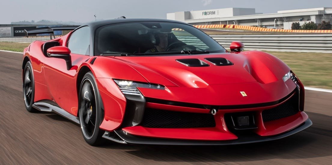 FERRARİ SF90